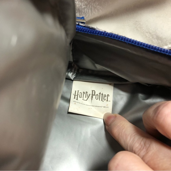 FINAL SALE- LEAVING CLOSET-NO FURTHER DISCOUNTS - Picture 5 of 10